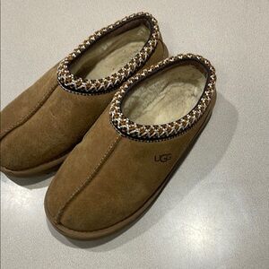 UGG girls Chestnut Brown Suede Slip-On Loafers